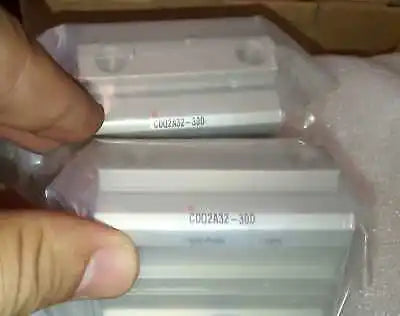 1pc new CDQ2A32-30D SMC