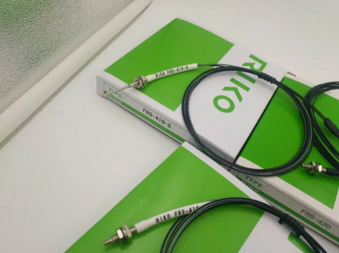 FRS-410-S FRS410S 1PC New RIKO Fiber Optic Sensor free shipping