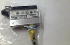 D4MC-5040-N D4MC 5040 N NEW in box Omron Limit Switch free shipping