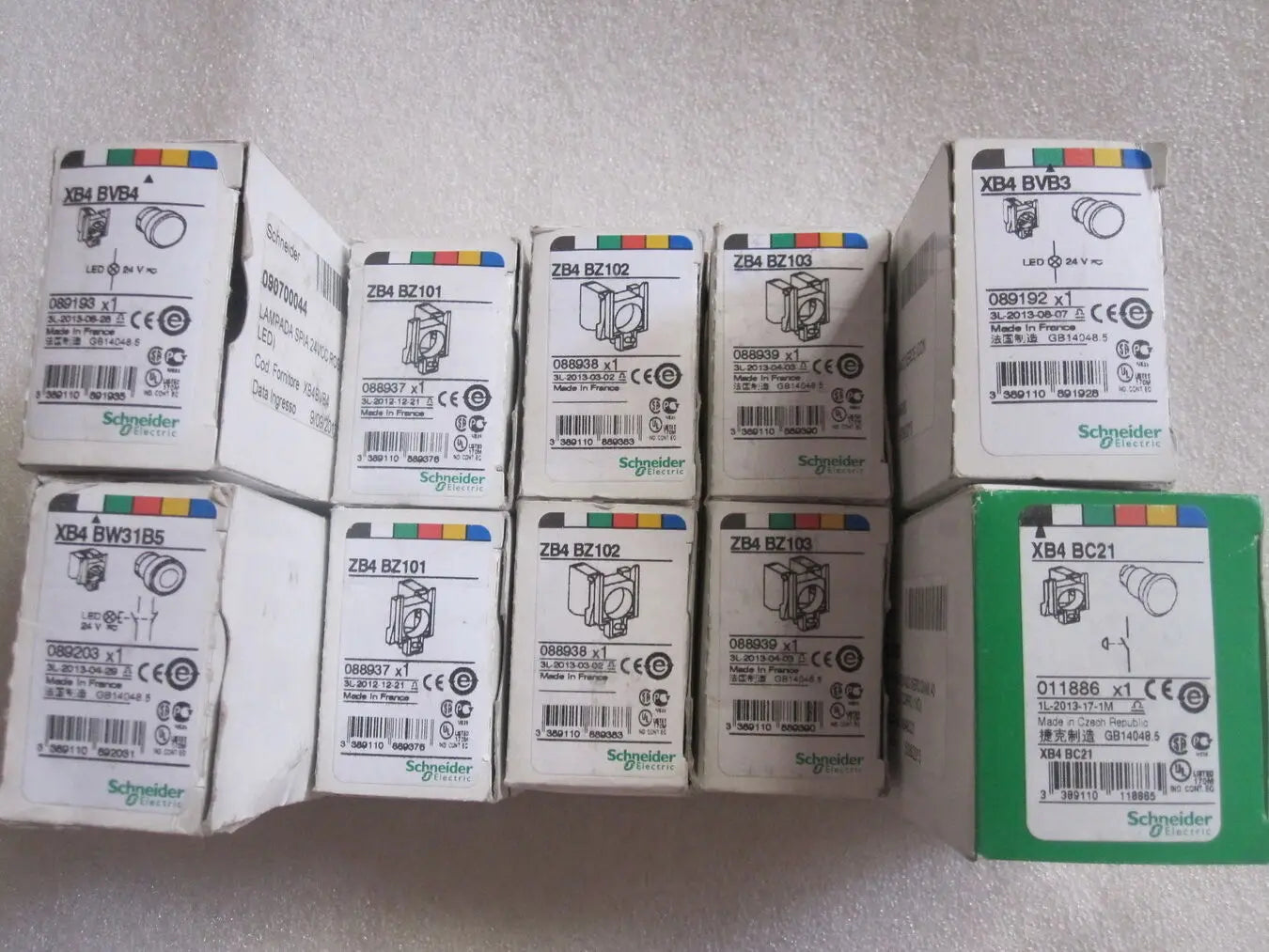 ZB4BZ101 1PC NEW Schneider