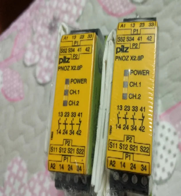 1PC New  PILZ PNOZ X2.8P  DC24V  free shipping
