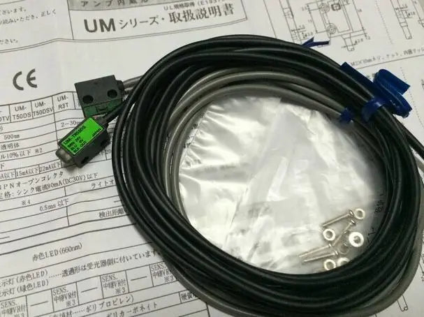 1pc UM-TR50S NEW TAKEX photoelectric sensor free shipping
