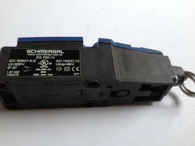 New Schmersal ZQ700-11 Scram rope switch free shipping