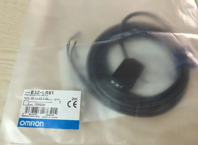E3Z-LR61 E3ZLR61 New Omron Photoelectric Switch free shipping