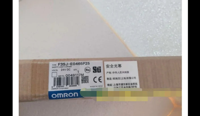 1PC  NEW   Omron   F3SJ-E0465P25      free  shipping