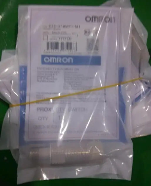 New in box OMRON E2E-X8MD1S-M1