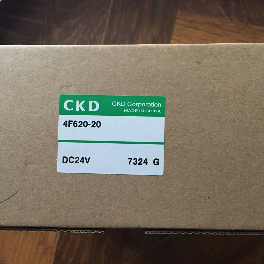 1PC  NEW  CKD  4F620-20-DC24V    4F620-20   DC24V   free  shipping