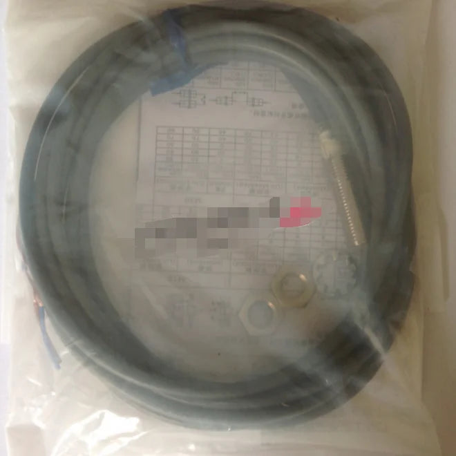 E2G-S08KS02-WP-D1 E2GS08KS02WPD1 New In Box Omron proximity switch free ship