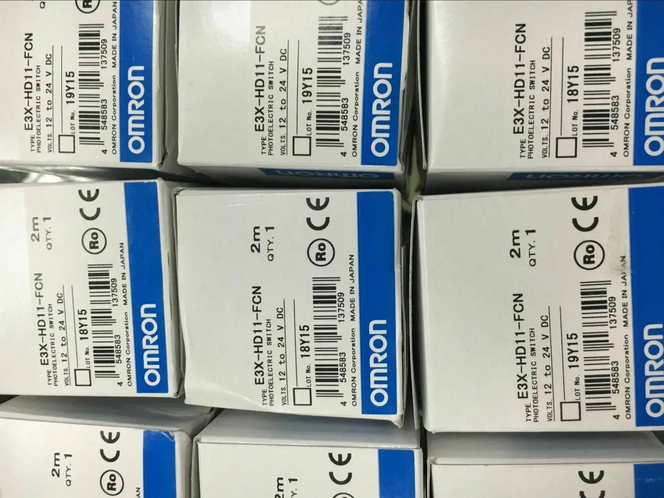 1PC   NEW   Omron    E3X-HD11-FCN     free   shipping
