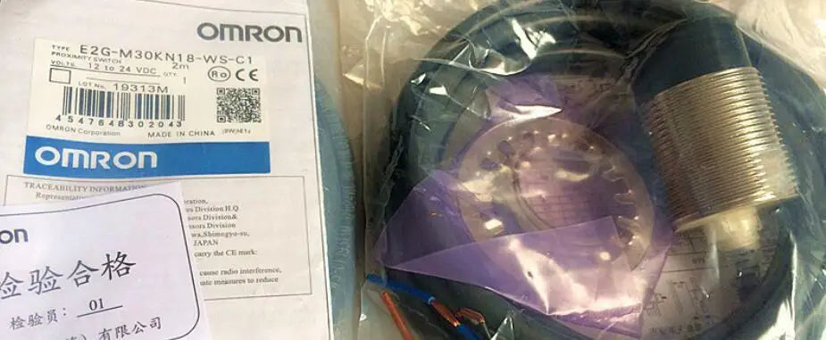 E2G-M30KN18-WS-C1 E2GM30KN18WSC1 Omron proximity switch  free shipping