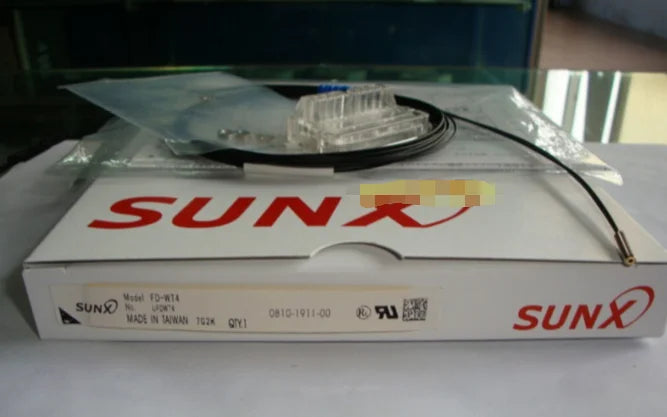 FD-WT4 FDWT4 1PC NEW Panasonic / SUNX Fiber Optic Sensor free ship