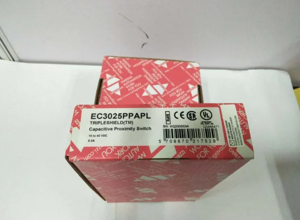 EC3025PPAPL 1PC NEW Carlo Gavazzi Capacitive Switch free ship