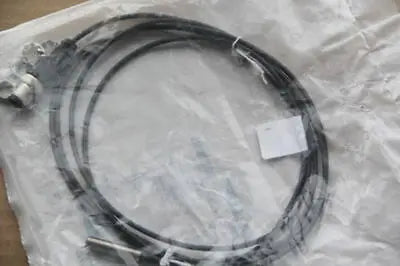 BALLUFF BES 516-324-E4-C-S4-02