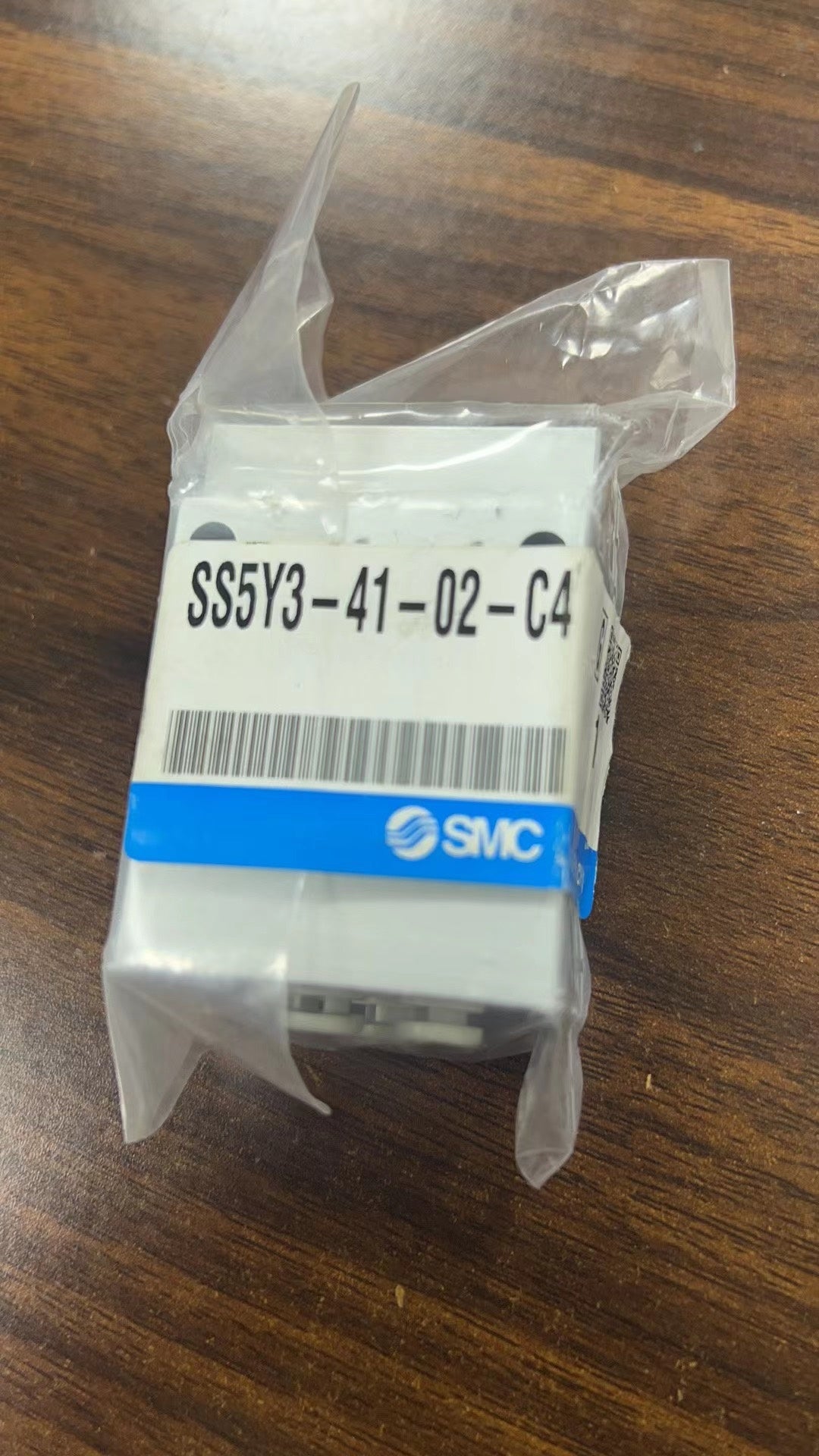 1pc new in box freeshipping SMC SS5Y3-41-02-C4