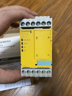 1pc new  SIEMENS 3TK2826-1BB40