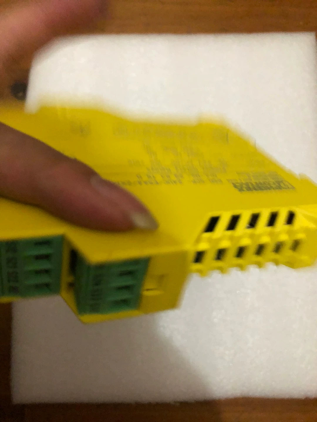 1pc new  phoenix   PSR-SCP-24UC/ESA4/2X1/1X2  2963750