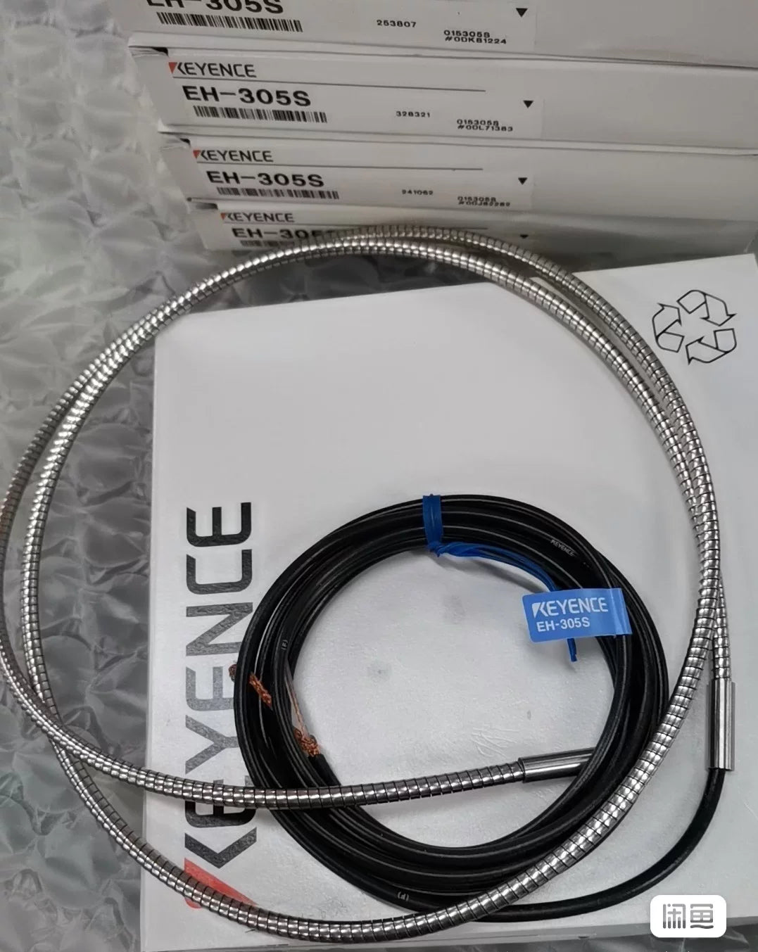 1pc New   KEYENCE EH-305S