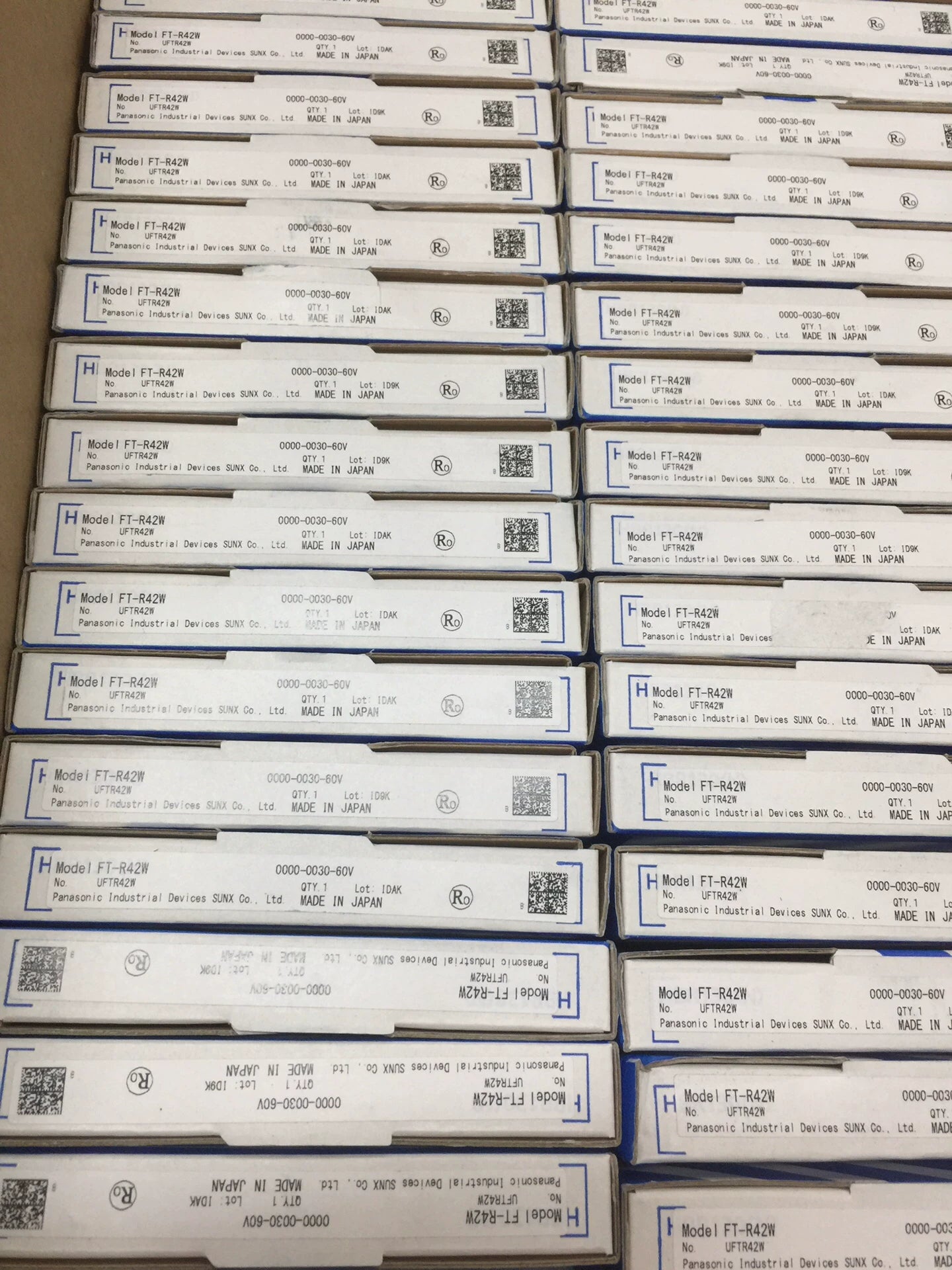 1pc New   Panasonic FT-R42W