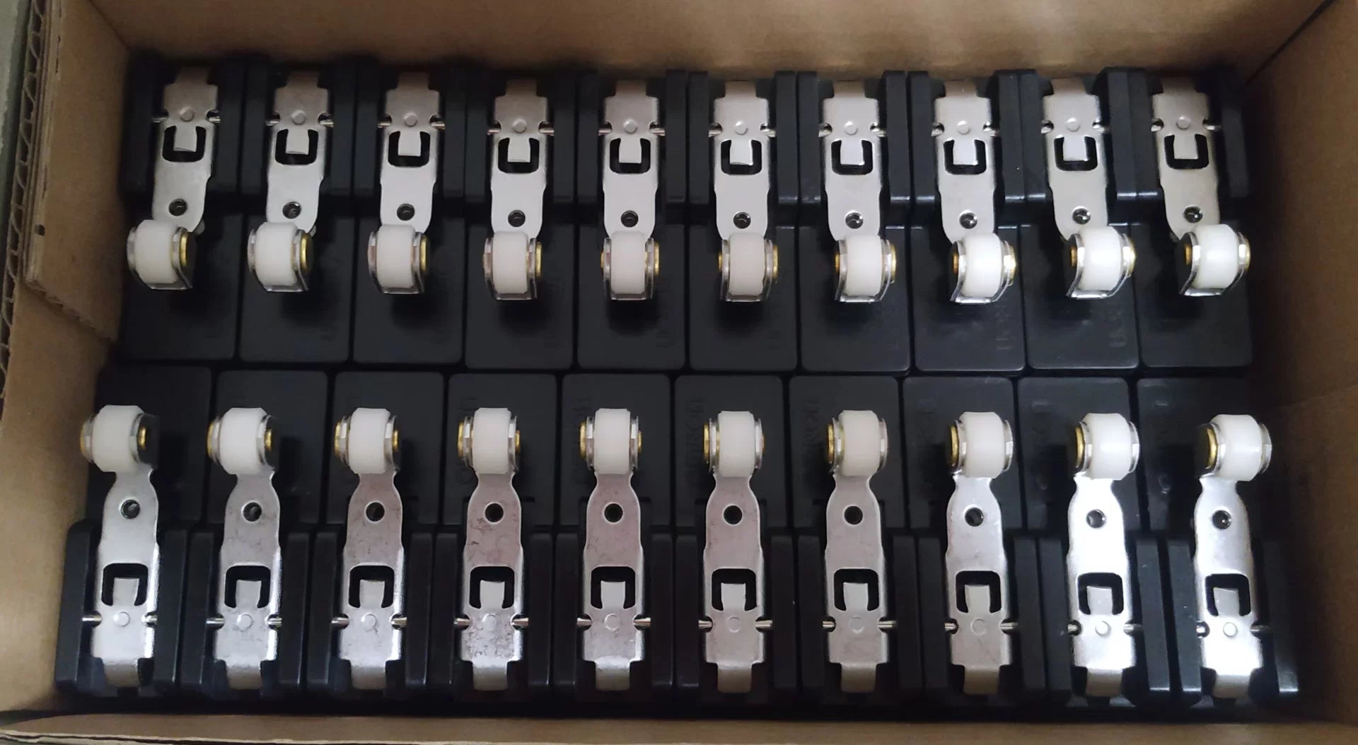 1pc New   Omron Z-15GW22-B