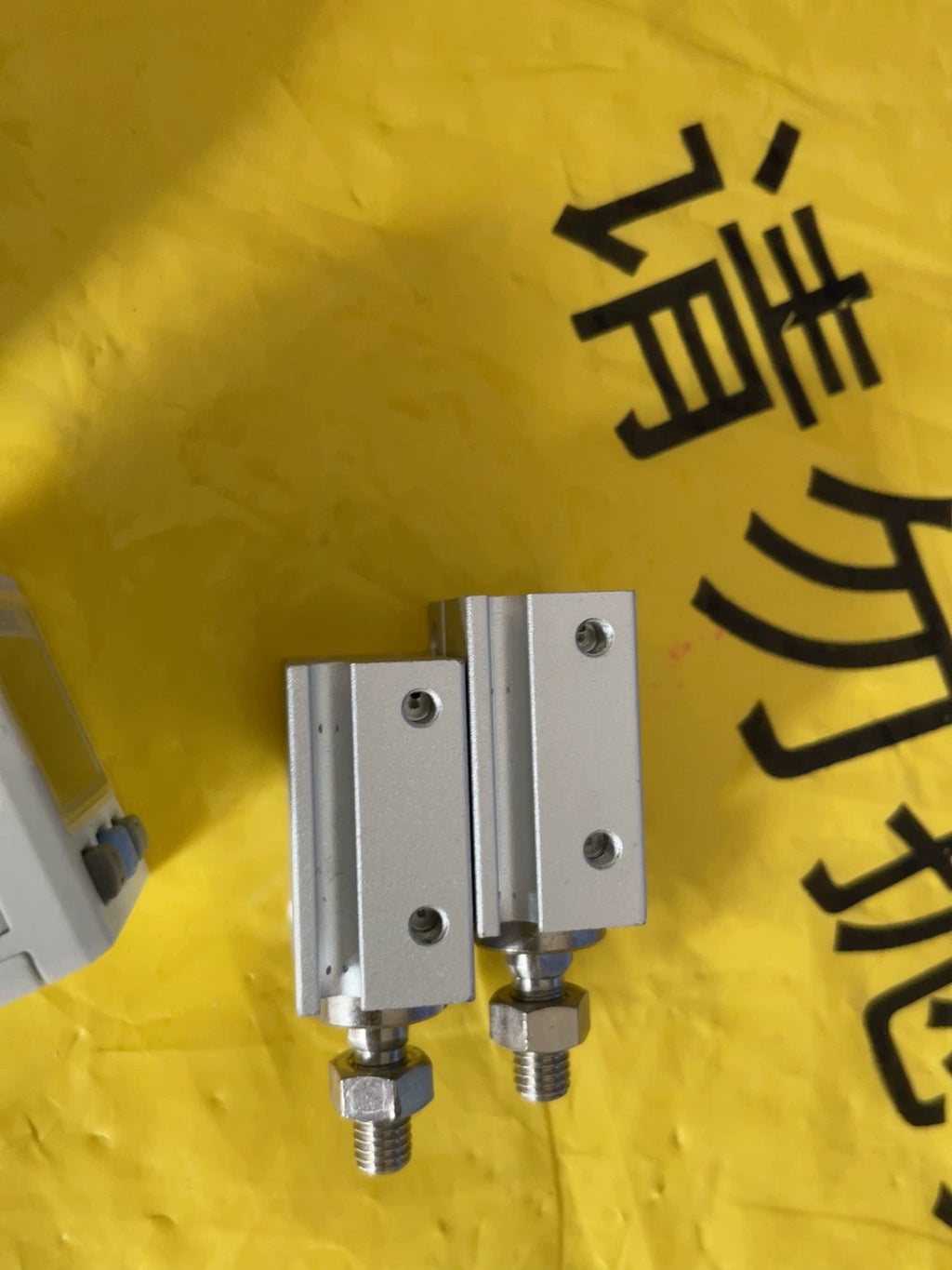 1pc new for SMC ZSE30A-01-N-M