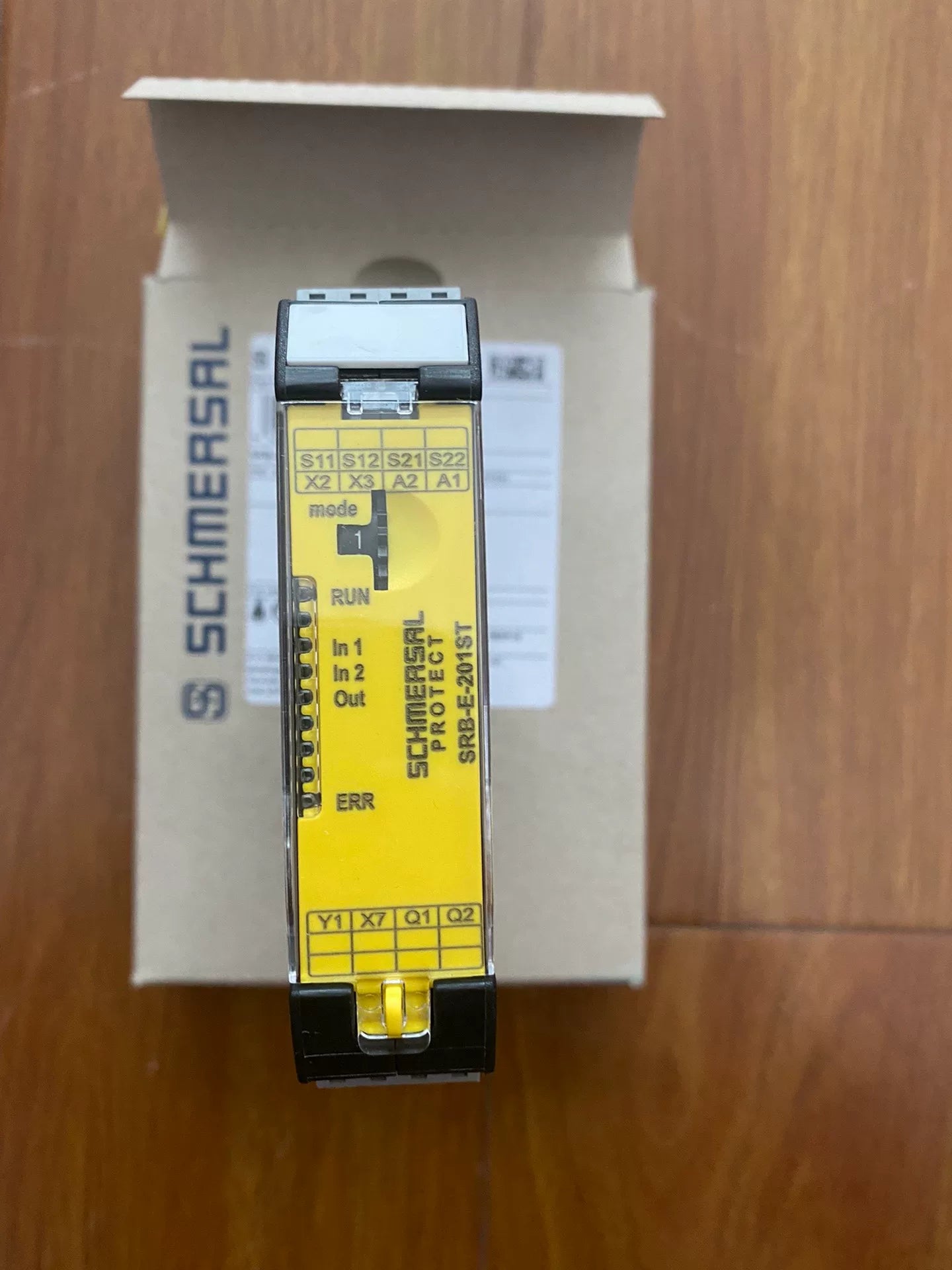 1pc new  SCHMERSAL  SRB-E-201ST