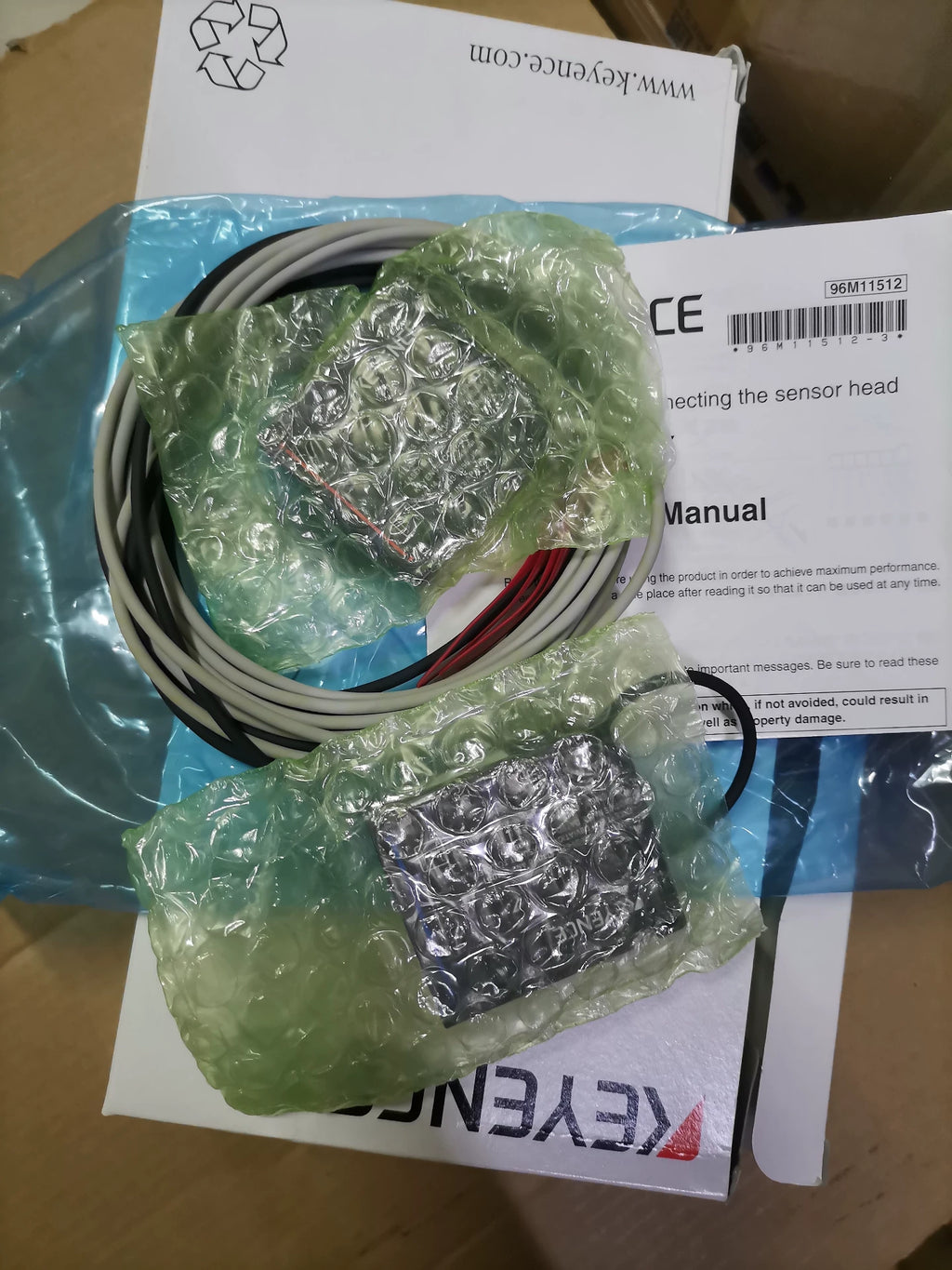 1pc New   KEYENCE LV-NH300