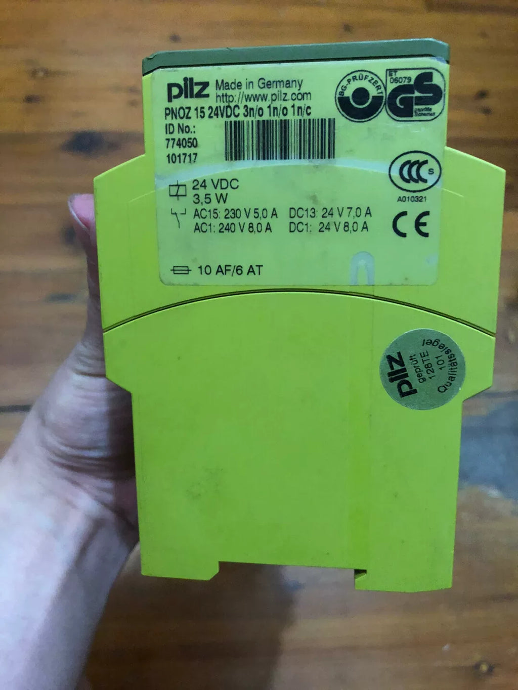 1pc new  PILZ Pilz 774050  PNOZ 15