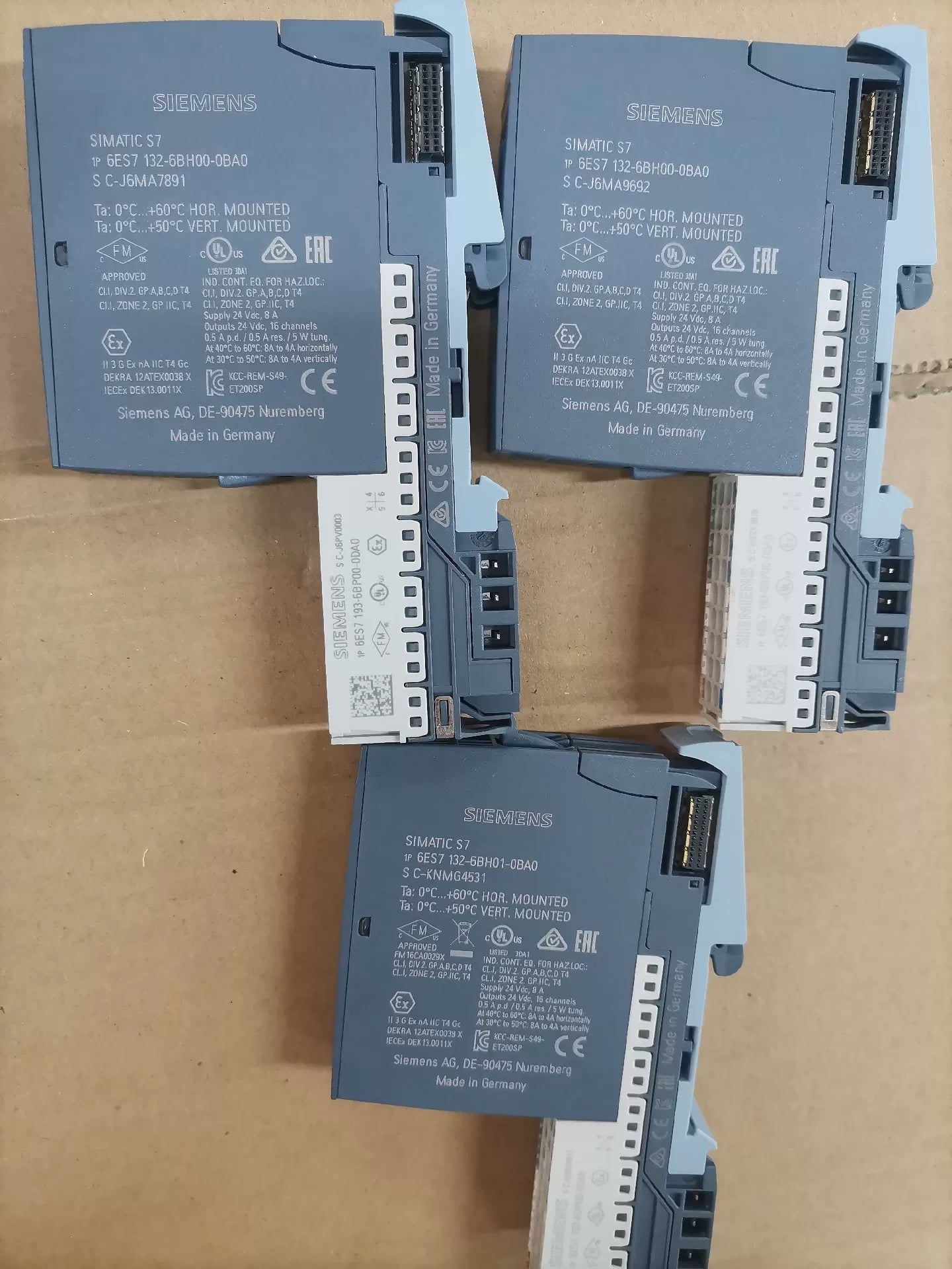 1pc New   SIEMENS 6ES7132-6BH00-0BA0
