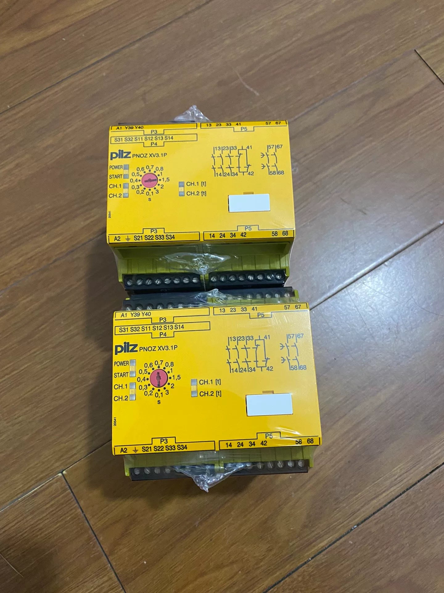 1pc new  PILZ PNOZ XV3.1P 3/24-240VACDC 777532