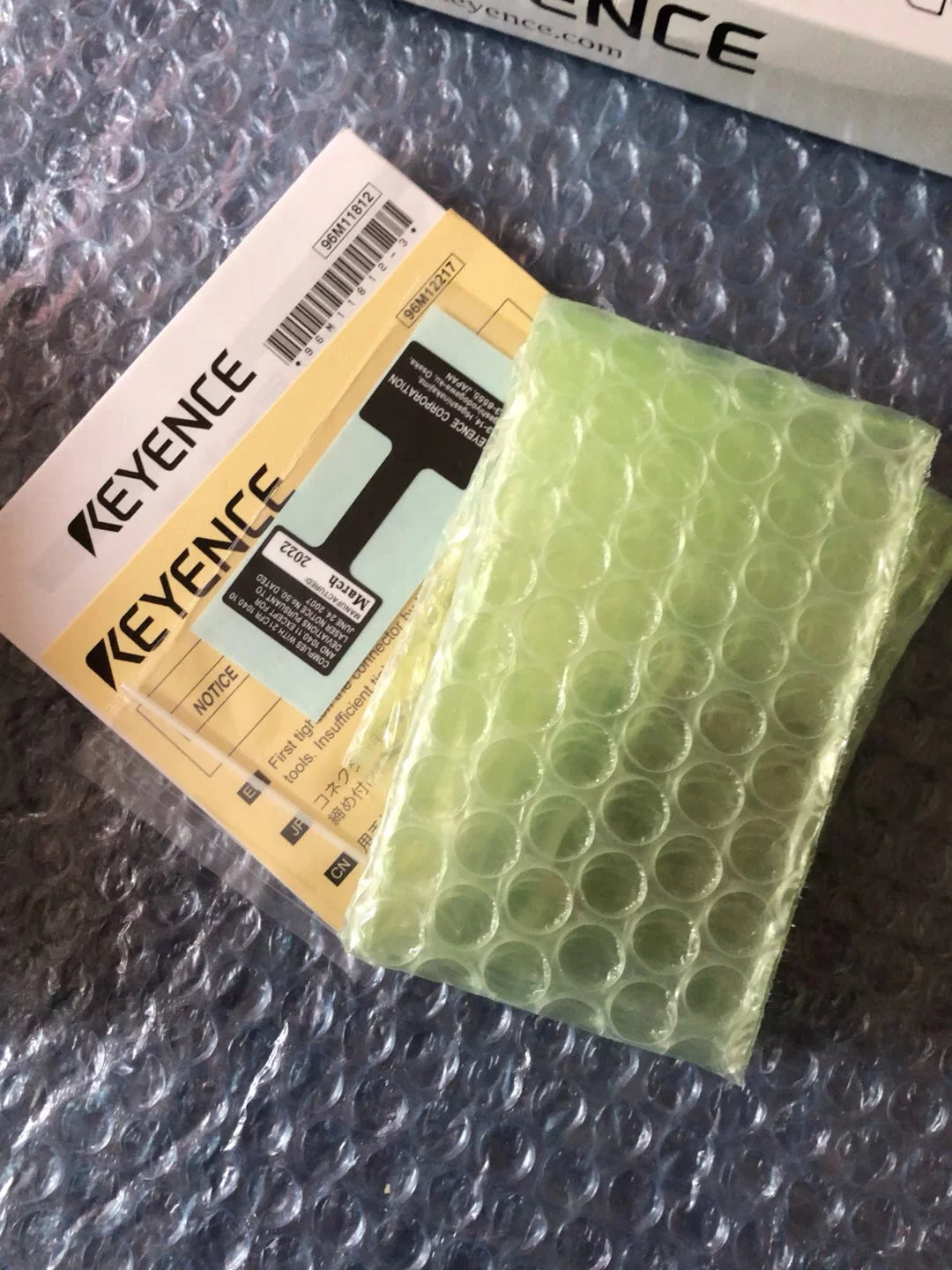 1pc New   KEYENCE LR-ZB250CP