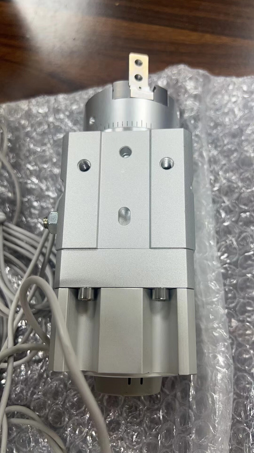 1pc new in box freeshipping SMC MRHQ20D-180S-N