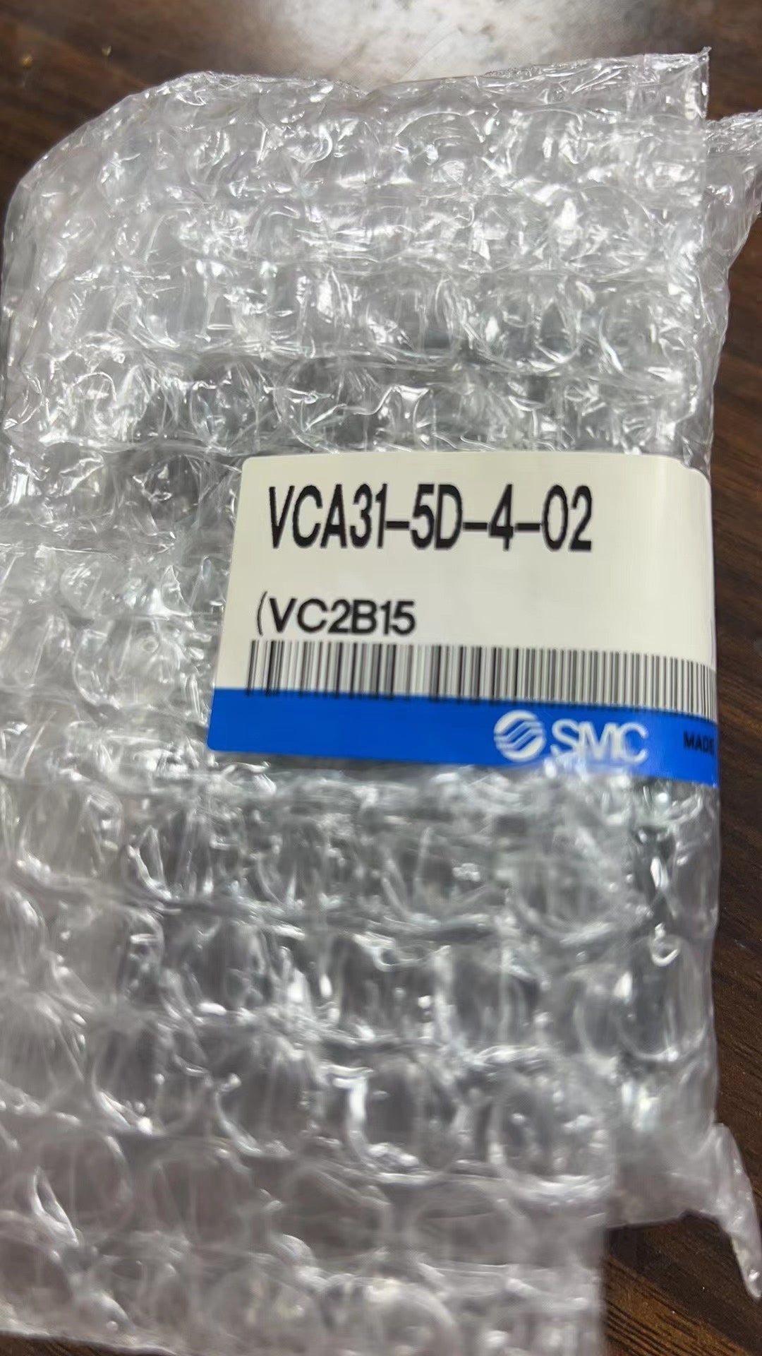 1pc new in box freeshipping SMC VCA31-5D-4-02