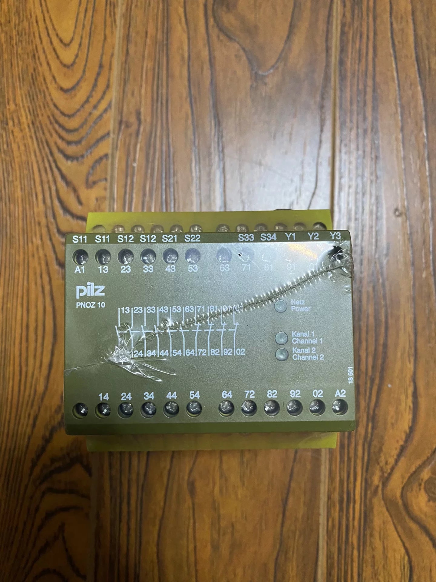 1pc new  PILZ 774009