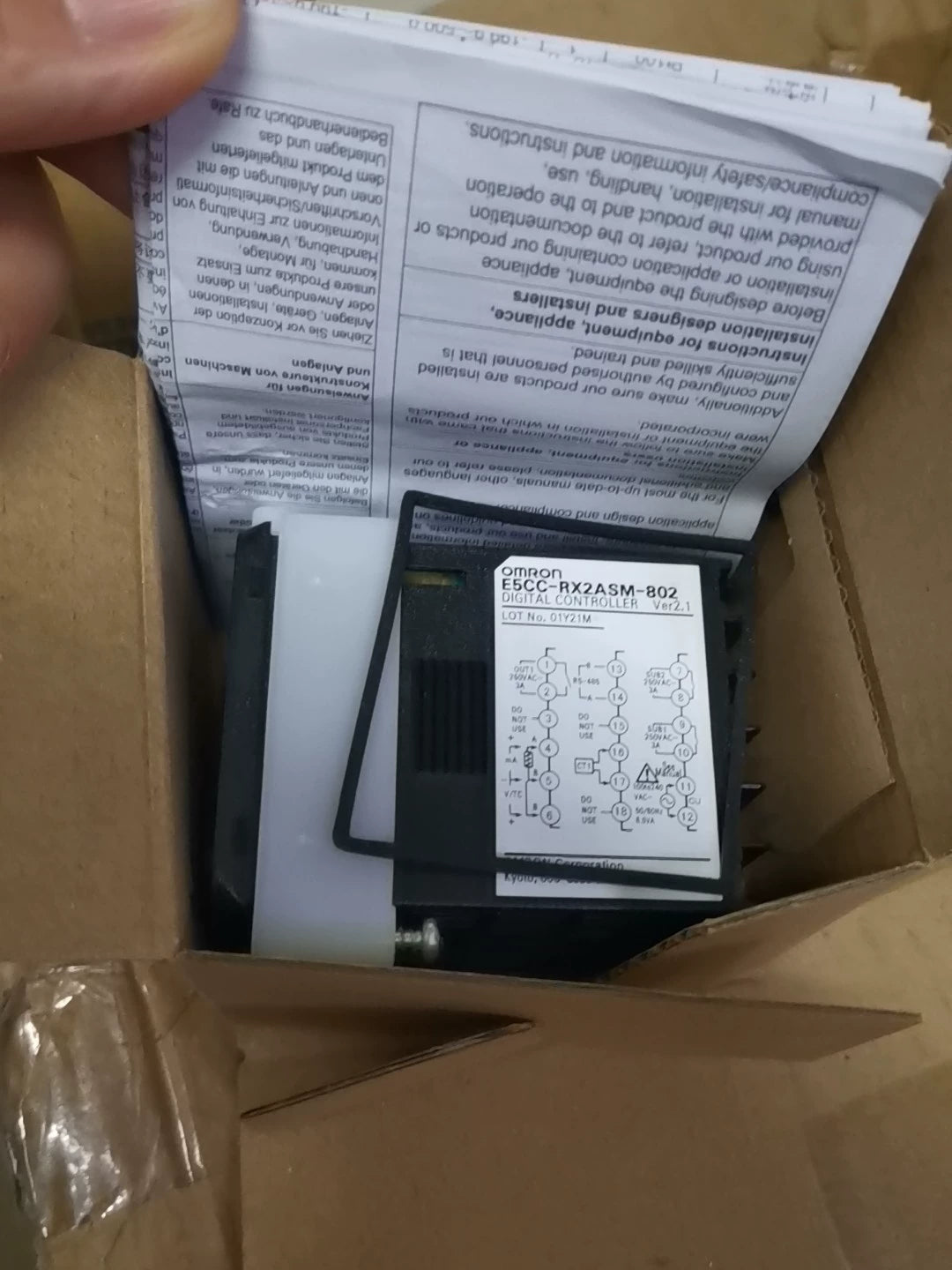 1pc New   Omron E5CC-RX2ASM-802