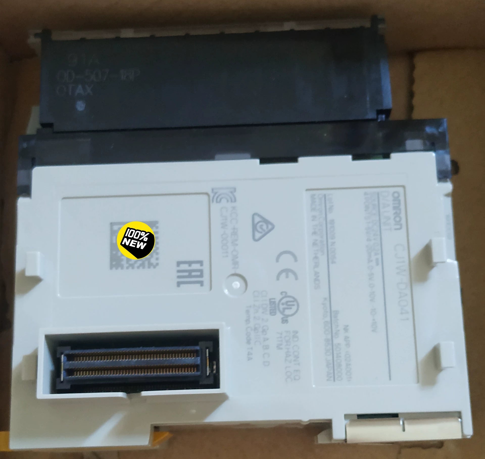 1pc New   Omron CJ1W-DA041