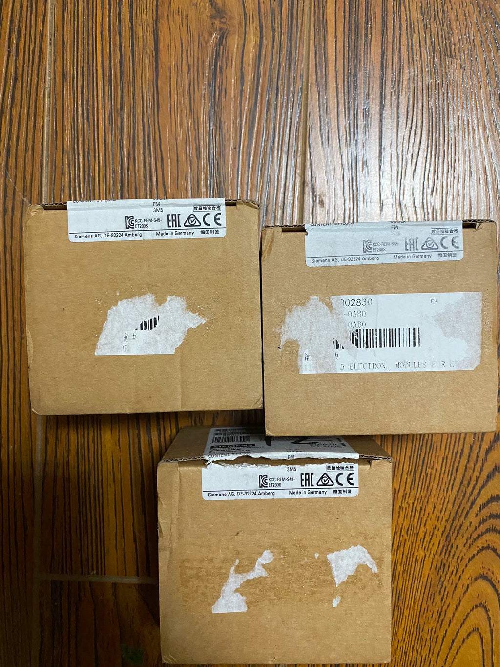 1pc new  SIEMENS 6ES7132-4BD00-0AB0