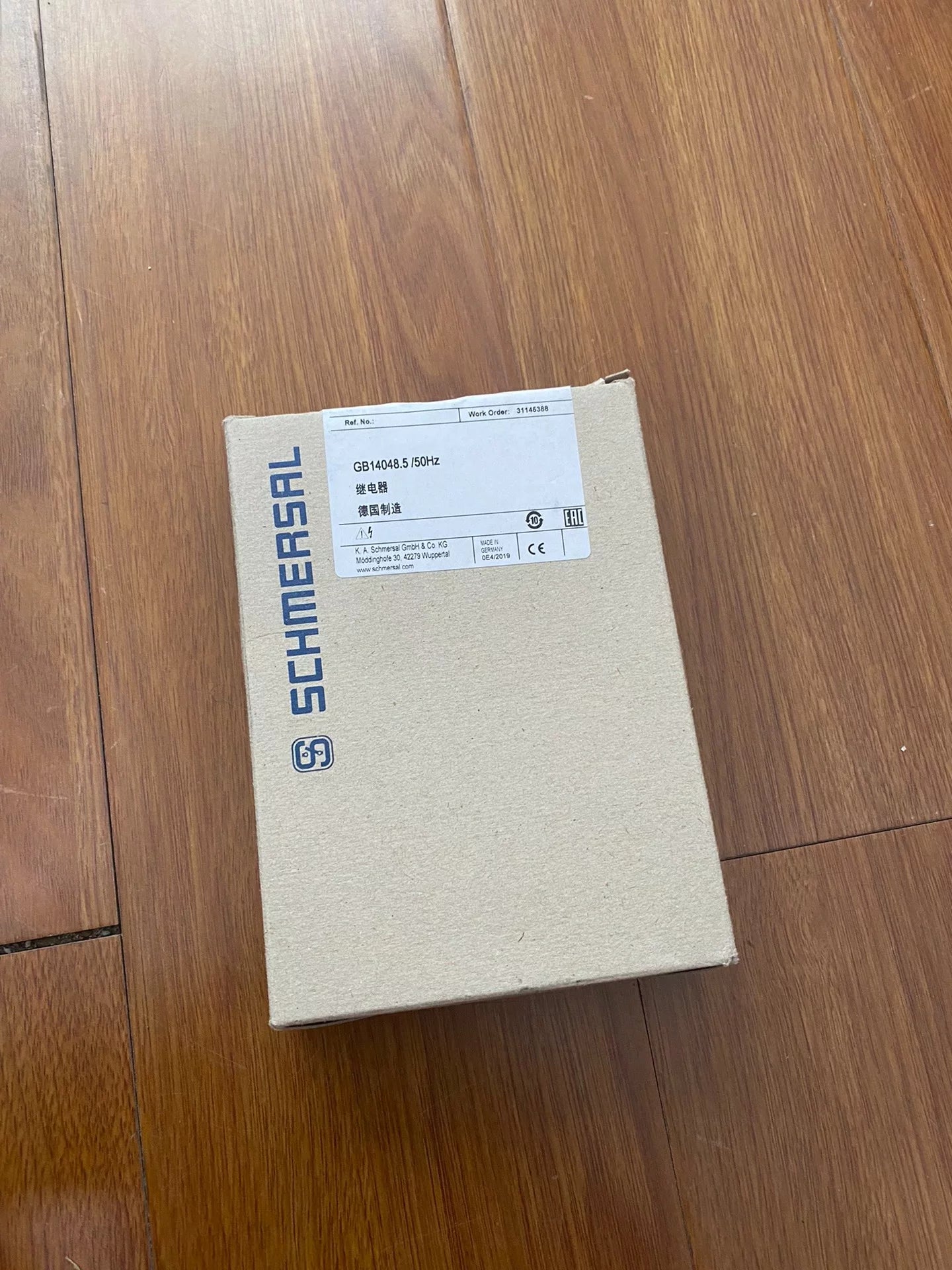 1pc new  SCHMERSAL  SRB301ST-24V