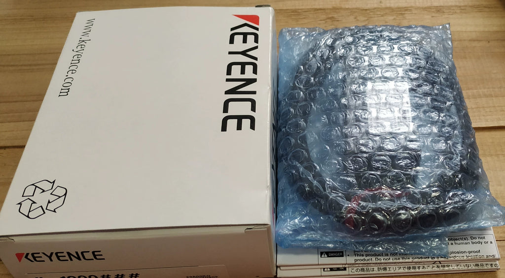 1pc New   KEYENCE IL-1000