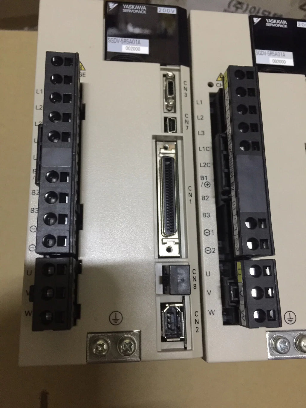 1pc New   YASKAWA SGDV-5R5A01A002000