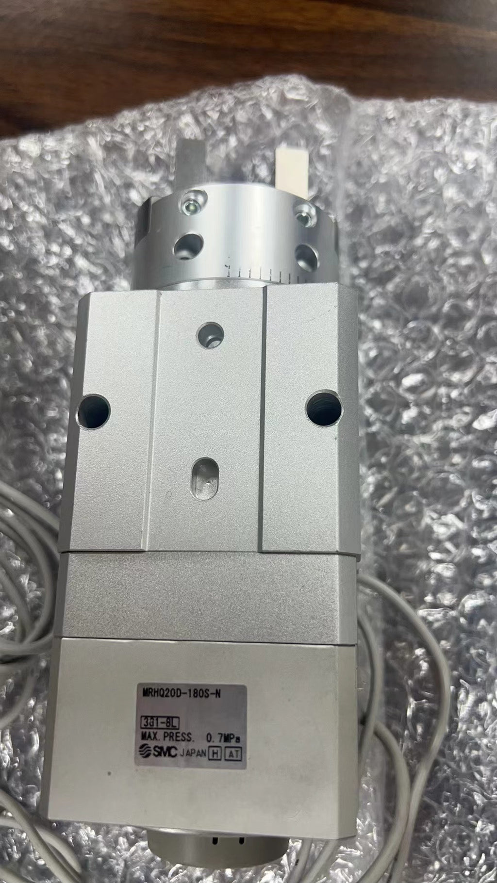 1pc new in box freeshipping SMC MRHQ20D-180S-N