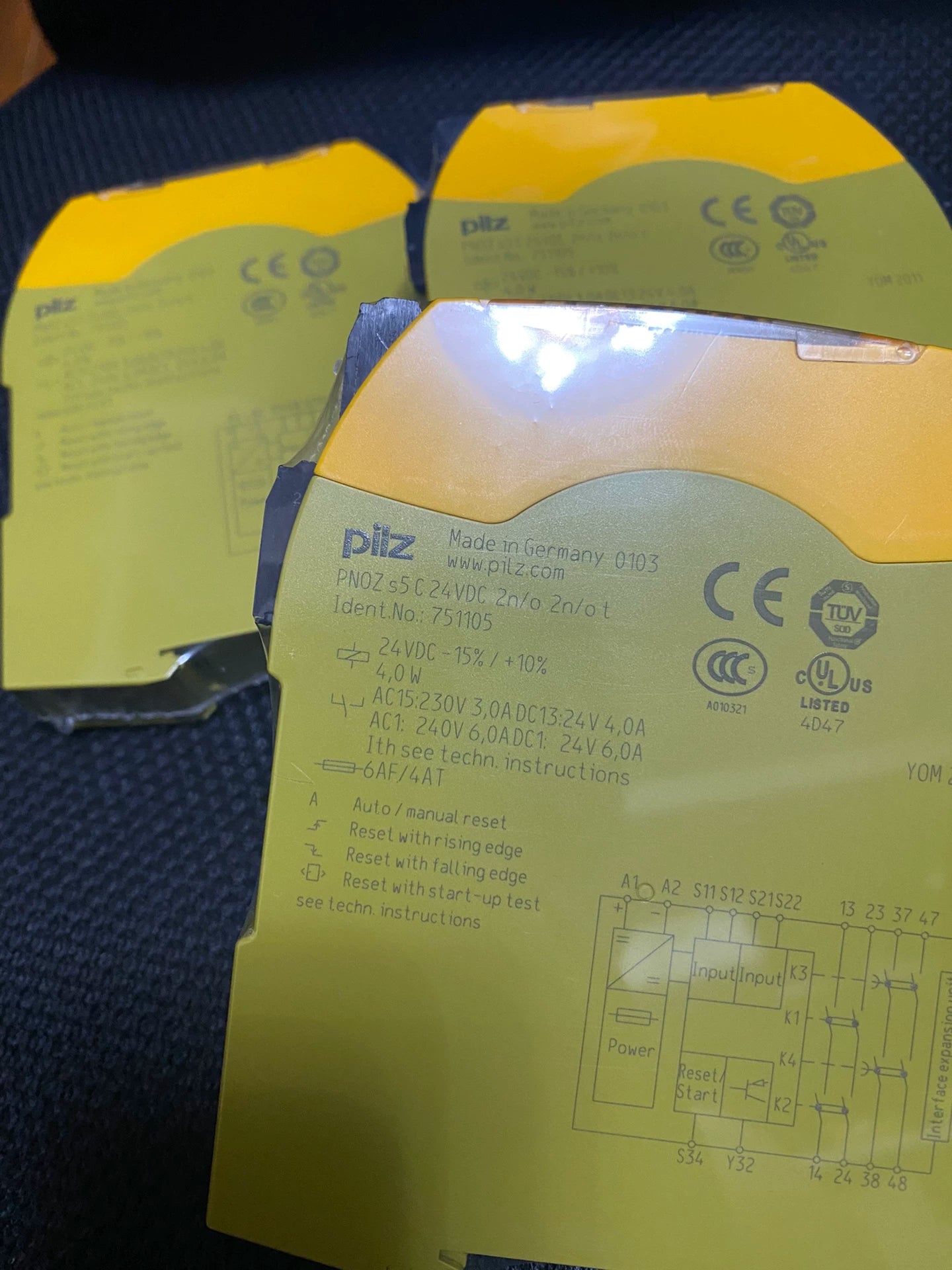 1pc new  PILZ 751105