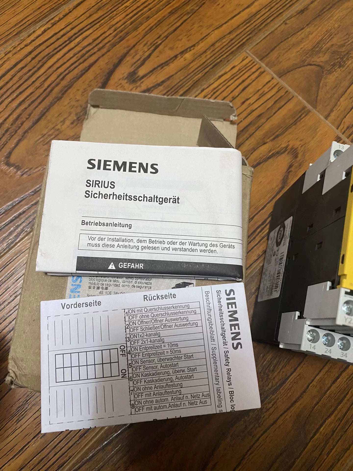 1pc new  SIEMENS 3TK2826-1BB40