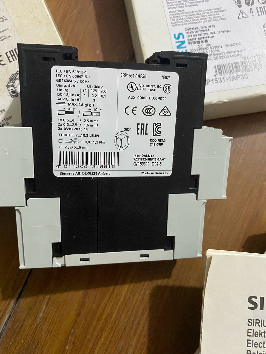 1pc new  SIEMENS 3RP1531-1AP30