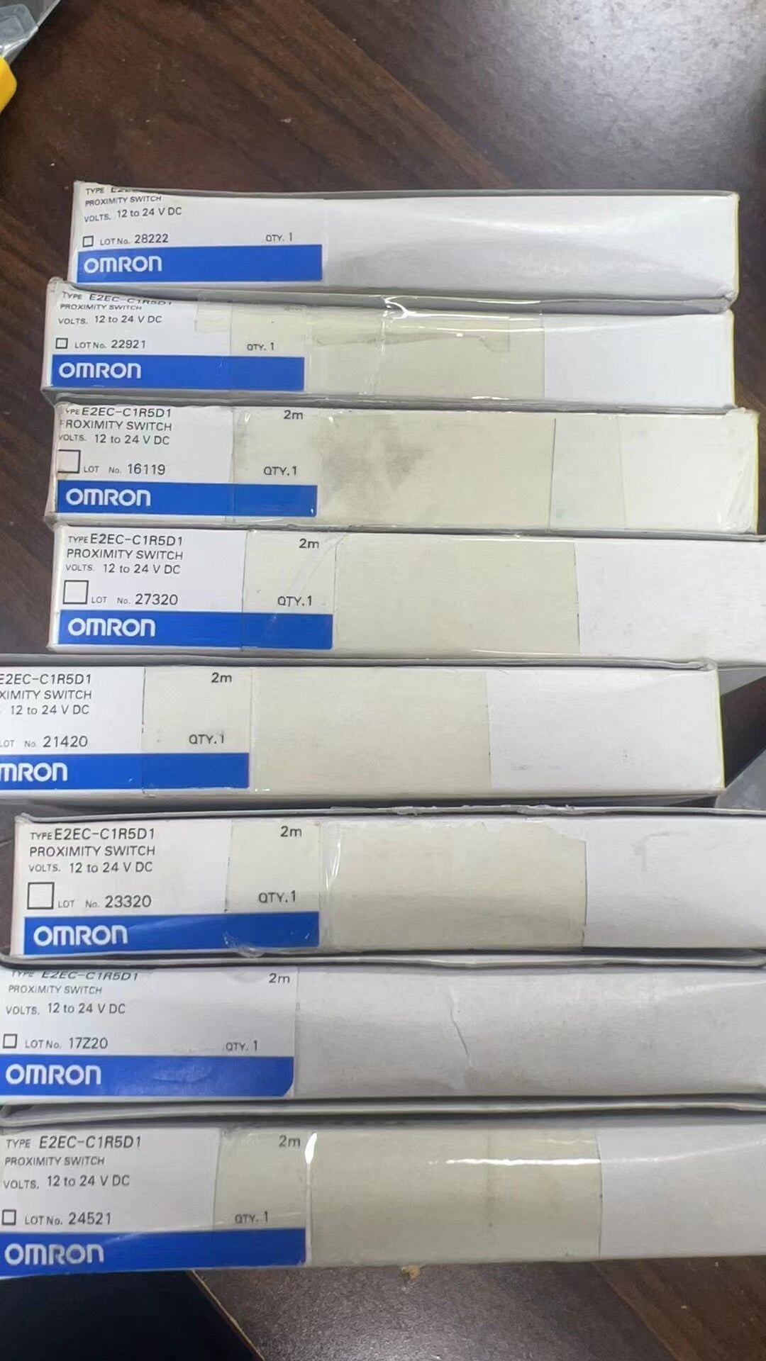 1pc new in box freeshipping OMRON E2EC-C1R5D1