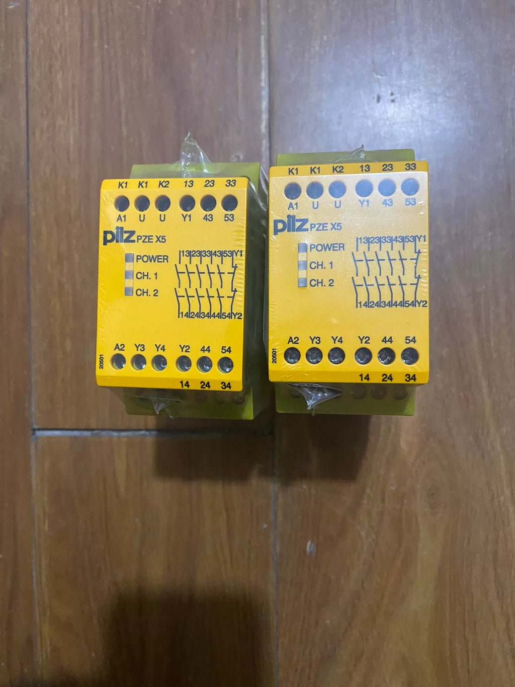 1pc new  PILZ PILZ 774595 PZE X5 24VDC 774595