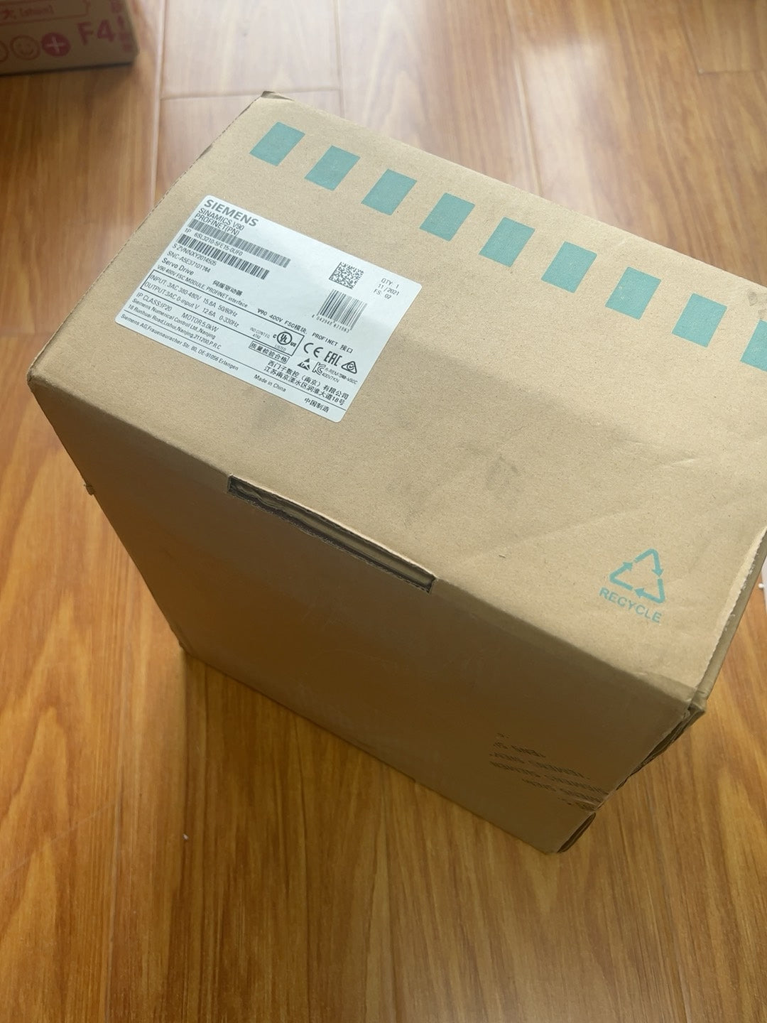 1PC New for Siemenz 6SL3210-5FE15-0UF0
