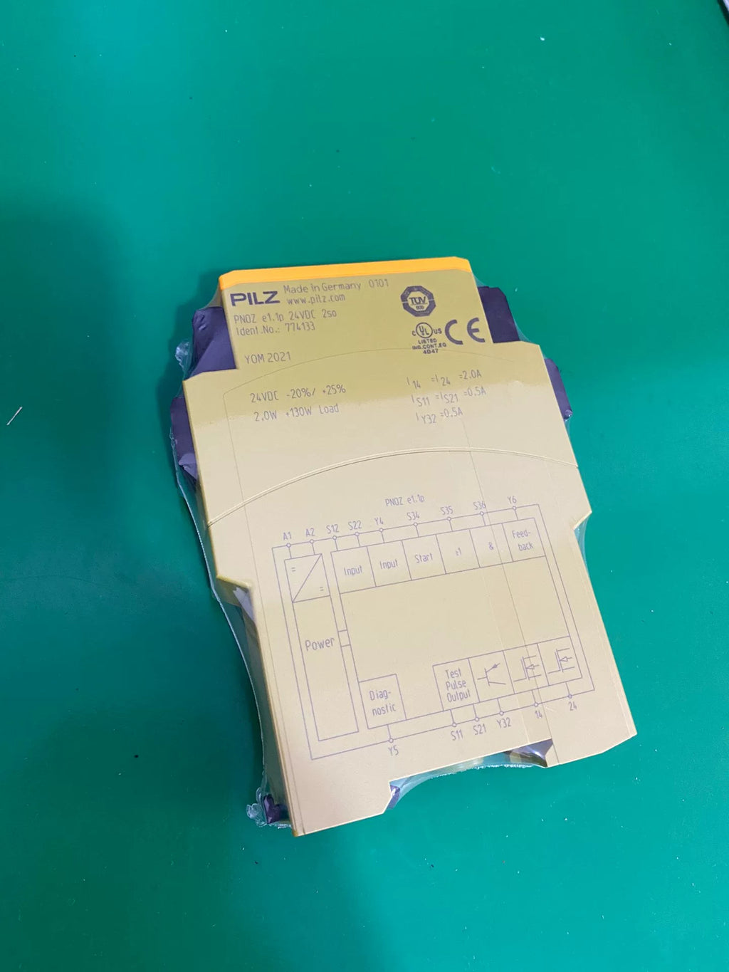 1pc new  PILZ PNOZ E1.1P  774133