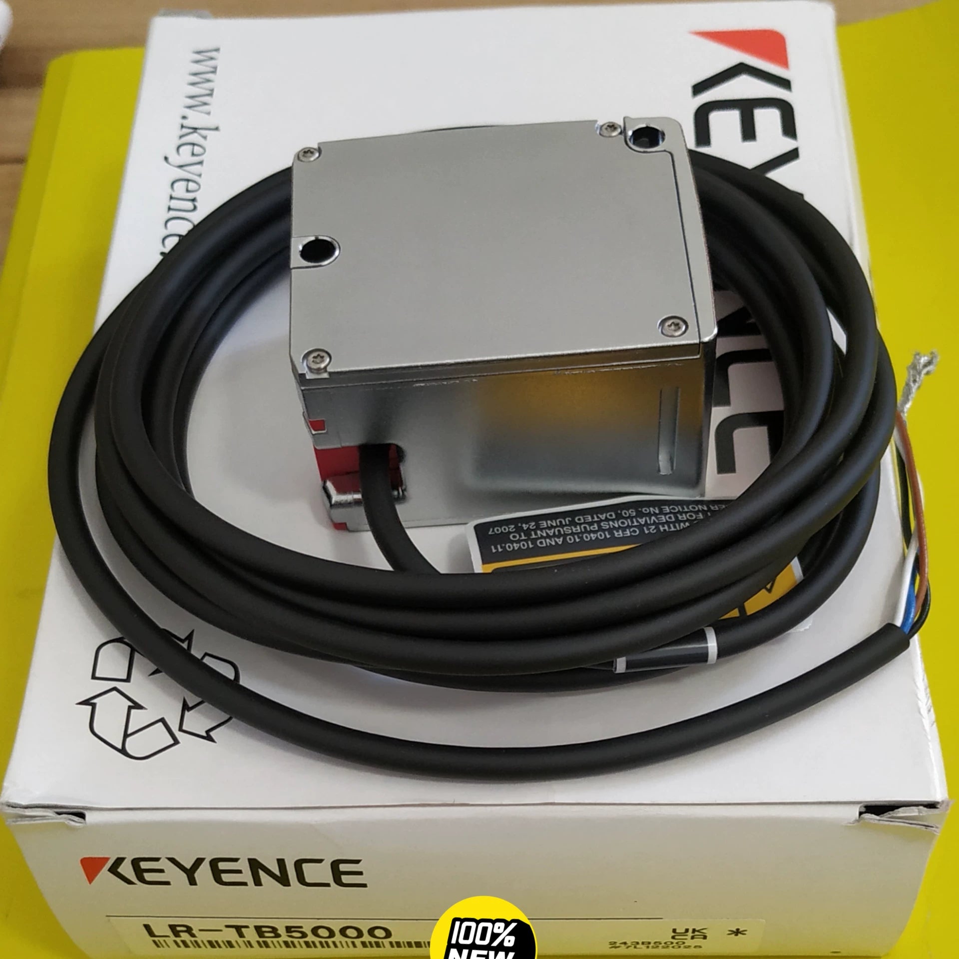 1pc New   KEYENCE LR-TB5000