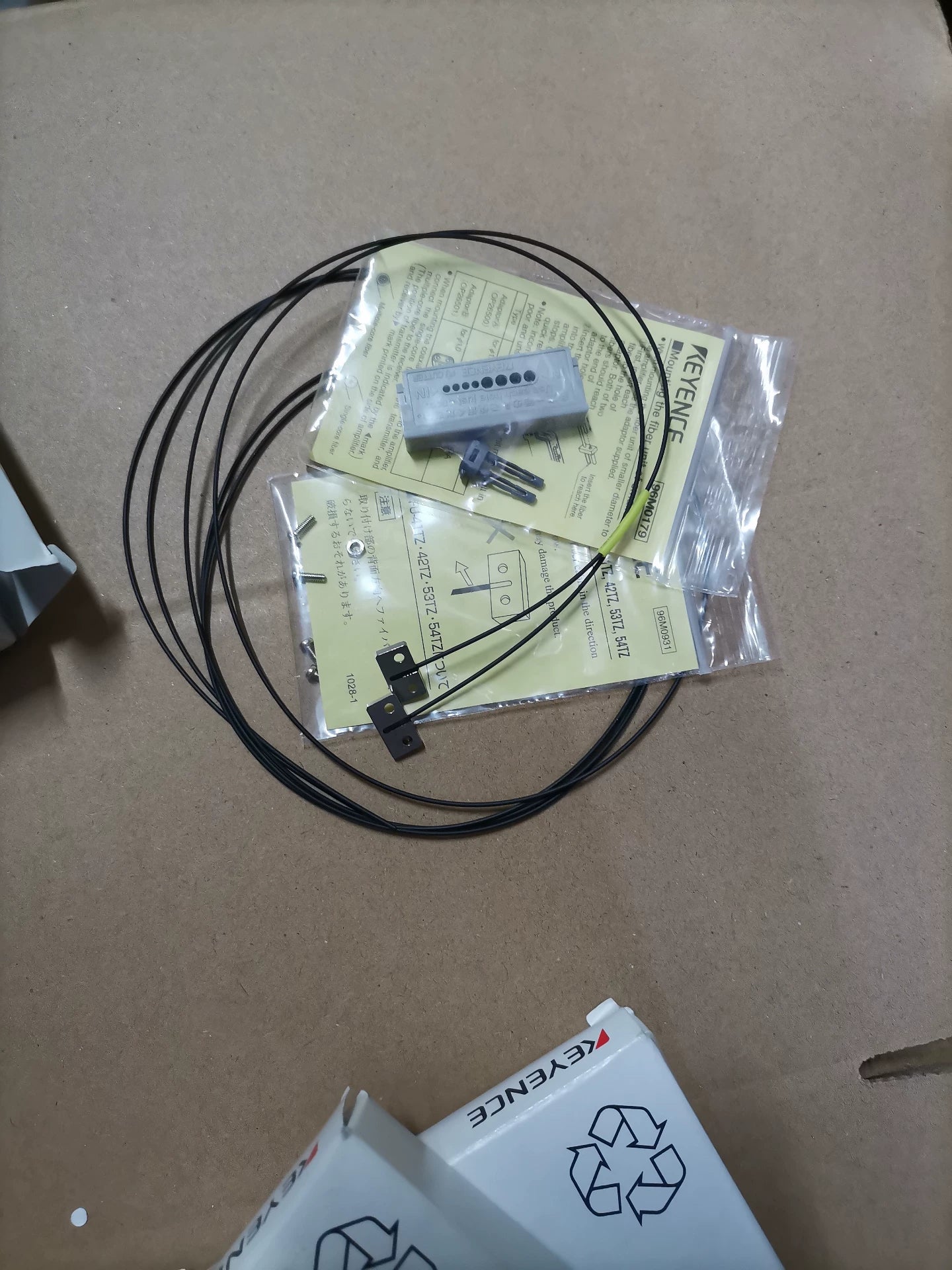 1pc New   KEYENCE FU-53TZ