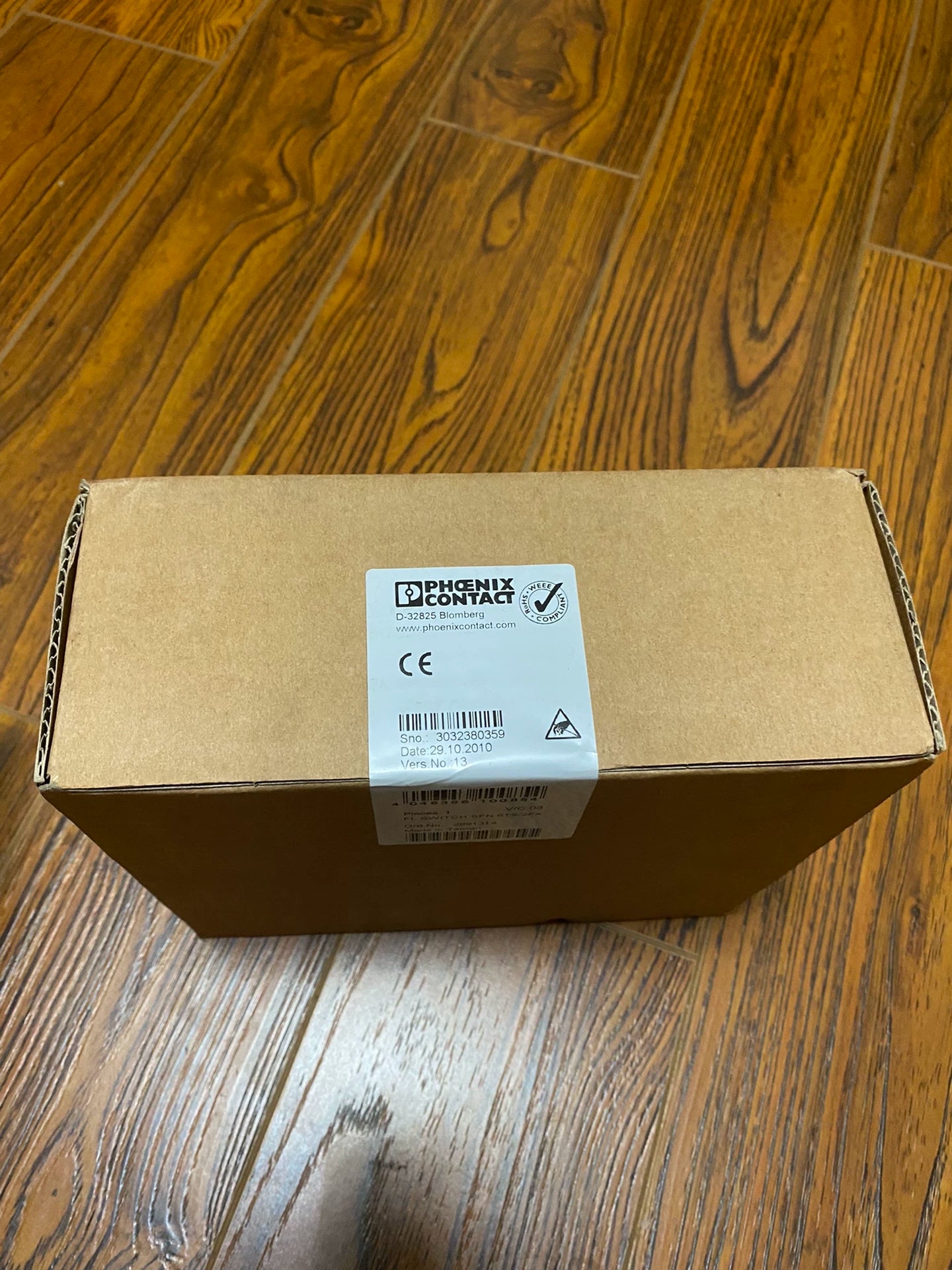 1pc new  phoenix   FL SWITCH SFN 6TX/2FX 2891314